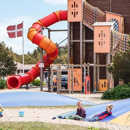 4 Bedroom Amazing In *