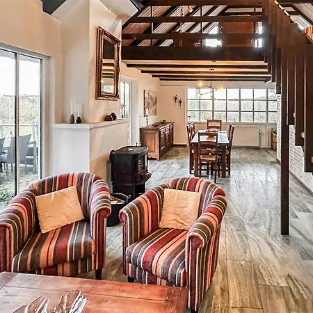 4 Bedroom Amazing In Prázdninový dům Nørre Nebel
