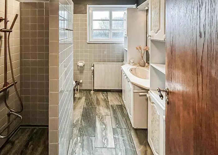 4 Bedroom Amazing In Nyaraló